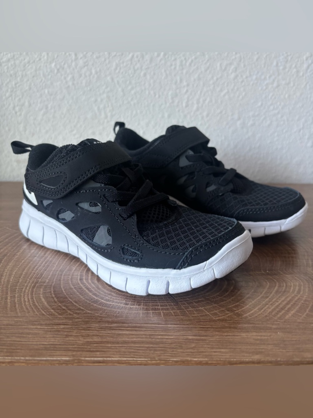 Nike Boy's Free Run 2 Toddler Size 10.5